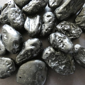 5 PACK of Natural Tektite Pendants, 15-35mm, Drilled,Polished, .8mm Hole, Lot Of Nuggets, Tektit Nuggets, Waxed Textite Pendant