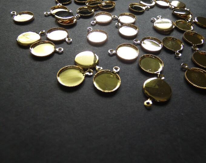 14x11mm Brass Cabochon Charm Setting, For 10mm Round Cab, Gold Color, Flat Round, Cabochon Charm Setting, Classic Golden Setting, 10mm Tray