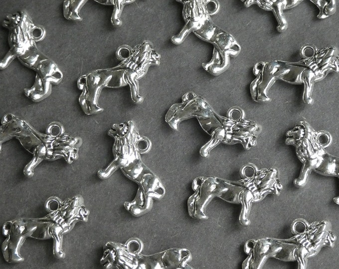 20 PACK 23x16mm Alloy Metal Silver Lion Charm, Antiqued Silver Tibetan Style Charm, Intricate Detailed Focal Pendant, Lion, Animal Charm