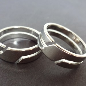 Modern Stainless Steel Ring, Silver Color, Geometric Style, Size 7-11, Shiny Finish, Men&#39;s Ring, Unisex Jewelry, Modern Jewelry Band