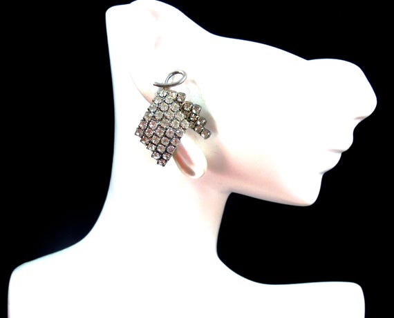 Elegant Rhinestone Faux Pearl Drop Earrings Silver Tone Special Ocassion
