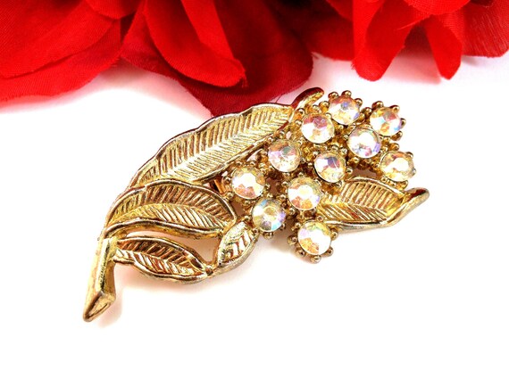 Mid Century Floral Leaf Brooch – AB Crystal Rhinestones, Gold Tone, 1950s–60s