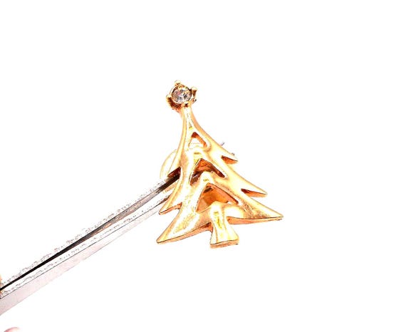 Tiny Gold Tone Christmas Tree Lapel Pin Signed Avon 1980