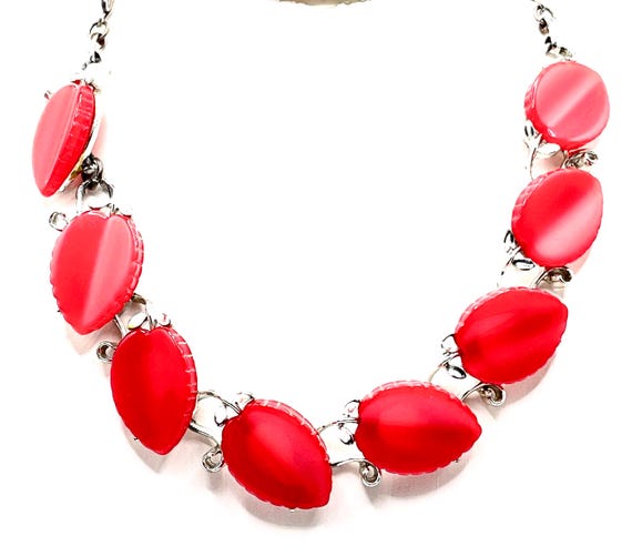 Vintage Lisner Red Moonglow Thermoset Leaf Choker Necklace Silver Tone 1960s