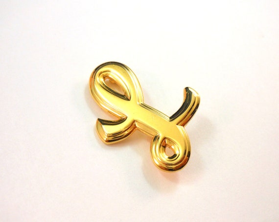 Chunky Gold Plated Initial Lapel Pin Brooch – Vintage 1960s Script 'L'