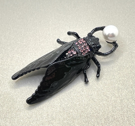 Black Enamel Cicada Brooch: Pink Rhinestones & Faux Pearl Insect Pin