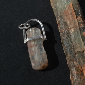 Pendentif australien en cyanite, argent sterling massif 925