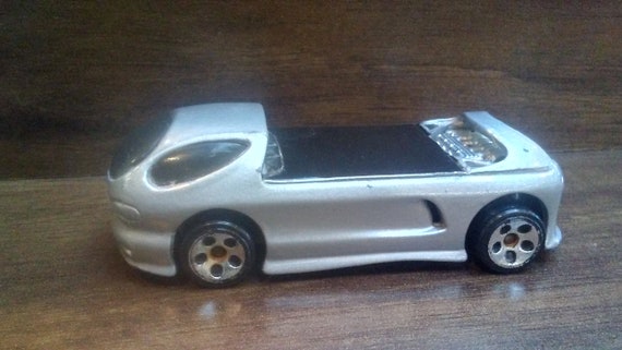 hot wheels 1999 deora 2