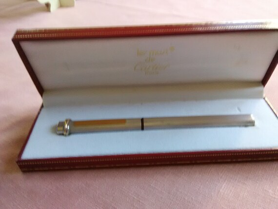 les must de cartier pen