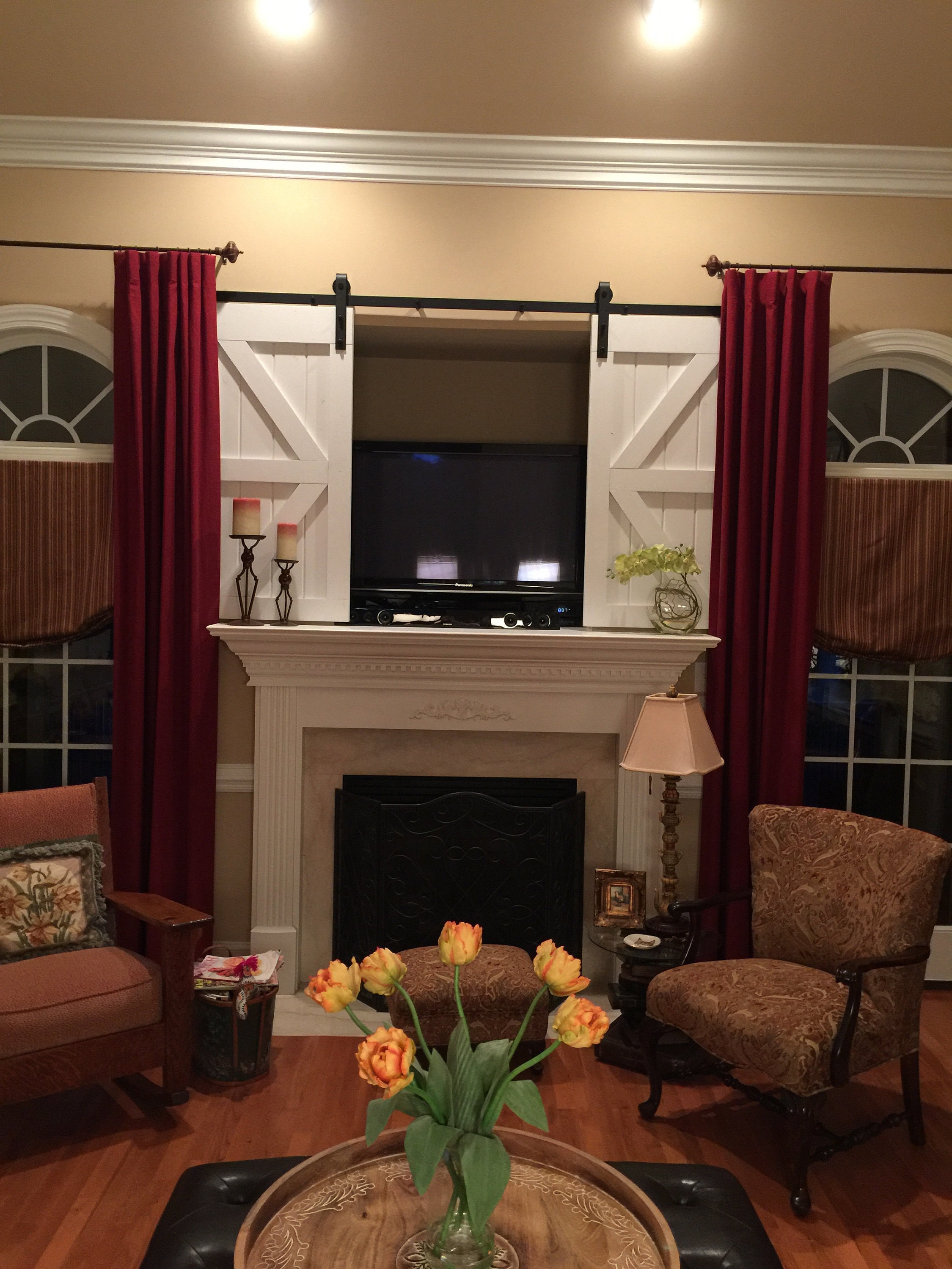 TV Hide Barn Door Set - Rustic TV Barn Door - Sliding