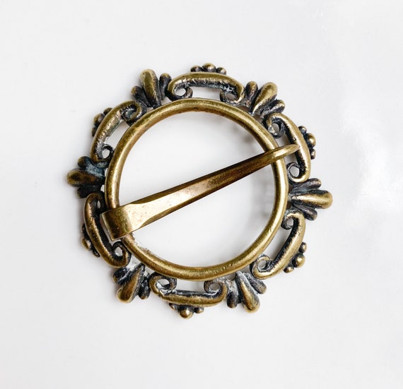 Vintage brass Ethnic Brooch, round Latvian nation… - image 1