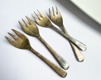 Vintage Set of 4 Small Dessert Forks, Marked Sheffield England, Silver Plated, 130 mm (5.12 in), European Antique Home Decor, Cutlery