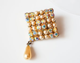 Vintage square brooch with glass pearls and rhinestones