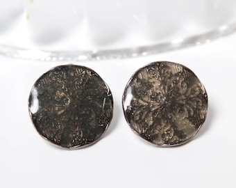 Vintage stud on Earrings, metal with grey enamel