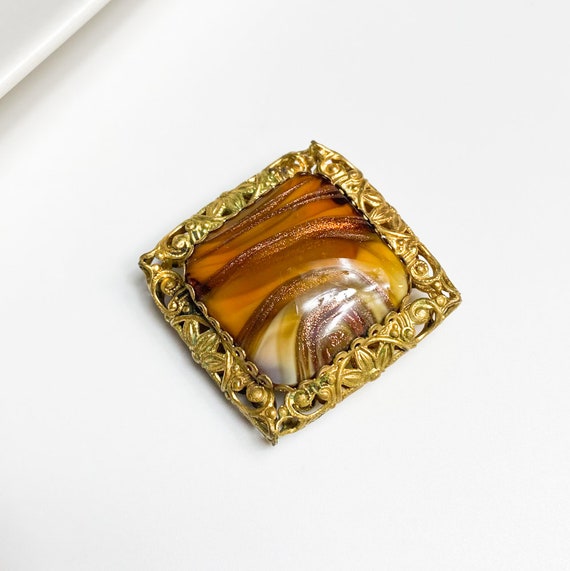 Broche Vintage Laiton Doré Filigrané 40x40 Mm - Style Oriental, Occasion Très Bon état