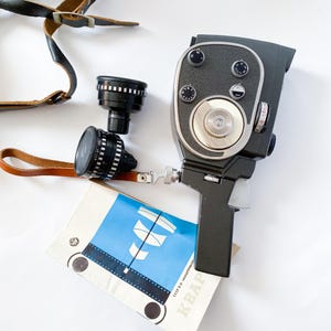 Vintage Russian Movie Camera Quarz 2M, 1968, USSR, in working order, with original leather bag