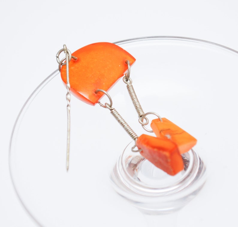 DZ Vintage antique small pin Brooch with pressed Baltic amber connector and natural amber charms