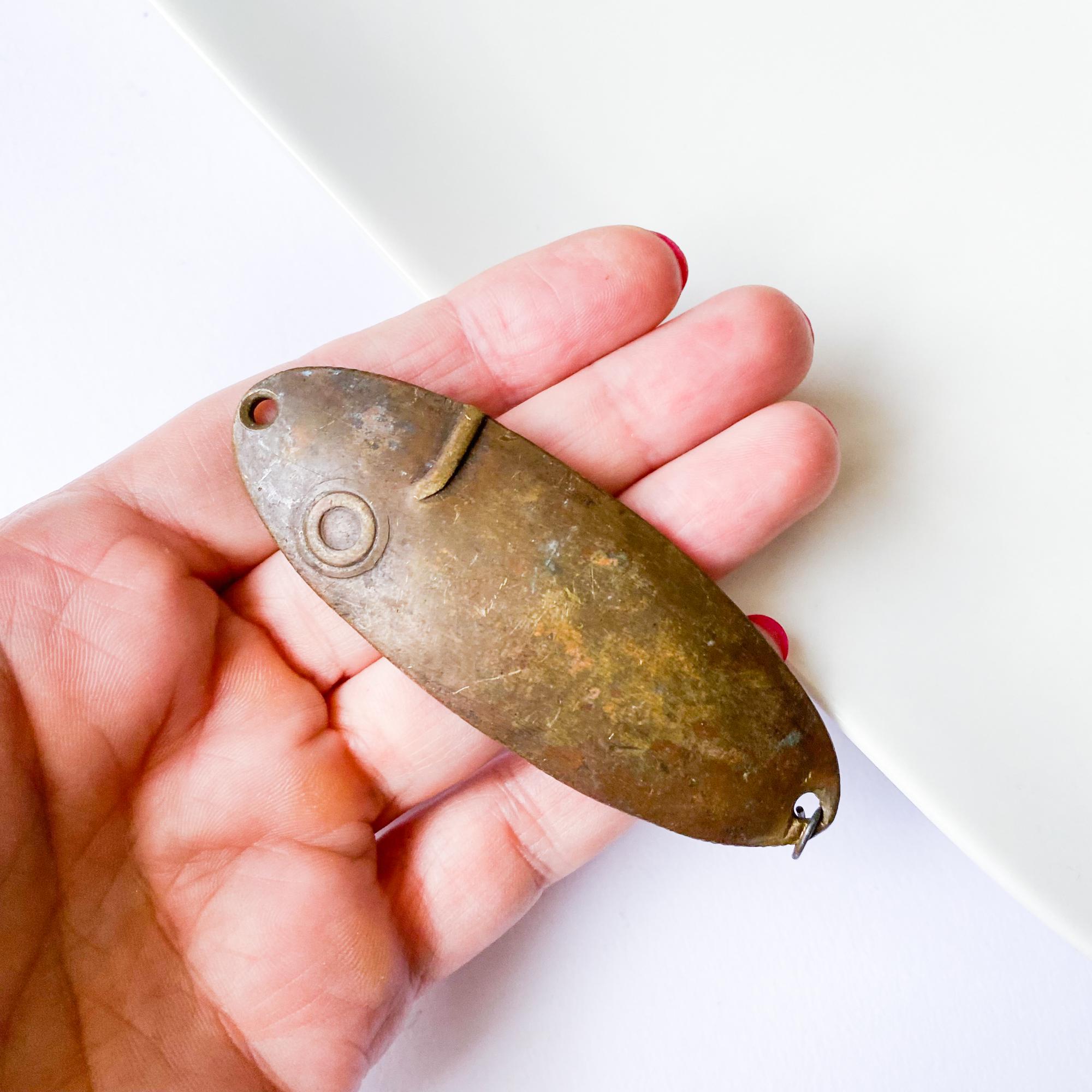 Vintage Fishing Spoon Lure  82 Mm (3.23 In)  Solid Brass or Bronze  Vintage  Fishing Tackle  Patina  Rustic Decor  Collectible Bait - Etsy