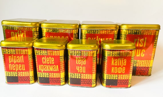 8er Set Vintage Küche Dose Metallkiste, Buchweizen, Gries, Zucker, Graupen, Wohndekor für die Küche. Riga, Lettland
