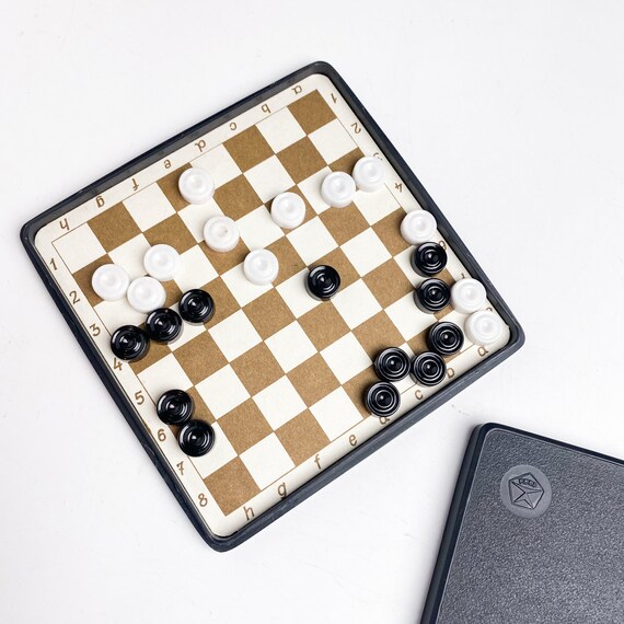 Vintage Small Pocket Plastic Chester Chess Set in Plastic Box 1980