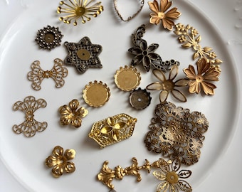 lot of 20 vintage brass jewelry findings (deadstock) for jewelry making, restoration and creative projects.