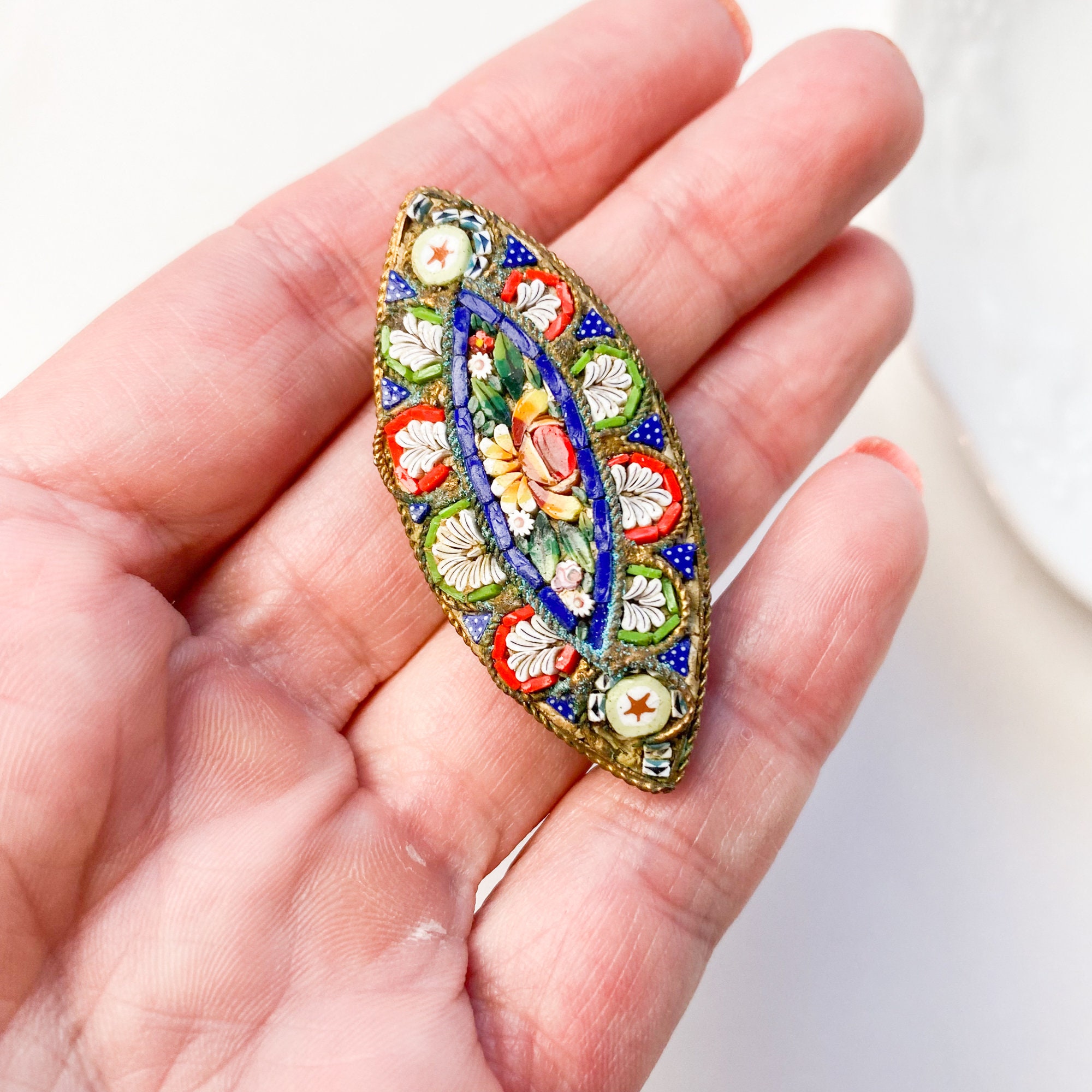 Broche Micro-mosaïque Italienne - Motif Floral - Monture Laiton Torsadé - Vintage