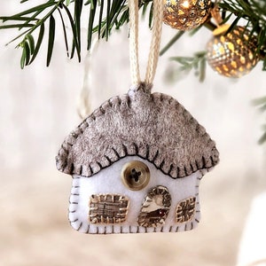Little House, Christmas Snowy Cottage Felt Ornament Christmas Decoration PDF Sewing PATTERN