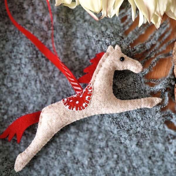 Felt Horse Christmas Tree Decoration, Prancing PONY Easy PDF Sewing PATTERN & Photo Tutorial