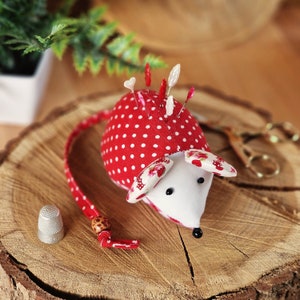 Cute Mouse Pincushion PDF Sewing PATTERN Easy To Sew Needle Minder
