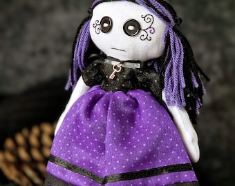 Halloween Rag Doll Sewing Pattern: Gothic Doll, Photo-Tutorial PDF 10"