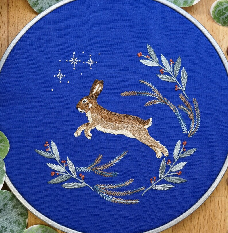 Hare thread painting embroidery pattern and video tutorial. Needle painting hoop art.