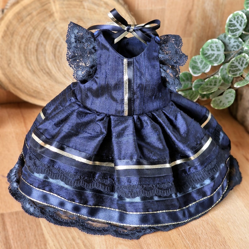Bear or doll dress sewing pattern and photo tutorial