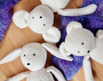 Ensemble de 3 poupées pour chambre d'enfant lapin, ours et souris, patrons de couture PDF faciles 25 cm/10" tutos photo étape par étape, peluches animaux