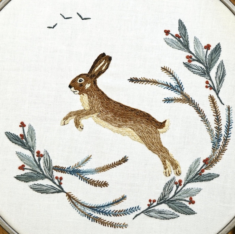 Hare thread painting embroidery pattern and video tutorial. Needle painting hoop art.