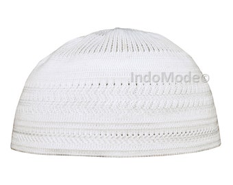 white knit hat