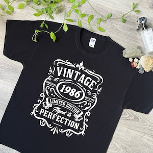 T-shirt d’anniversaire 1986 - Funny vintage Style Bday Top - Date de naissance Année - Cool Gift Tee Ideas pour mari, papa, maman, fête des pères, 712