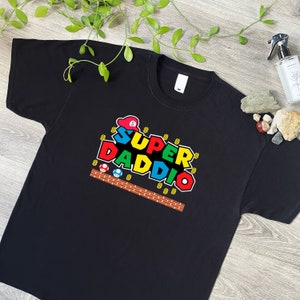 Super Daddio T-Shirt - Vatertagsgeschenkidee - Themed Best Daddy Papa Ever, lustige Geschenkidee, Becherpullover Hoodie Inspiration, 660
