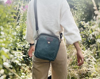 Waxed Cotton Foragers Bag, Perfect for Dog Walkers