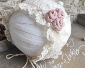 Yvory Lace Bonnet, Newborn Girl Props, Lace Fabric Hat, Neutral Baby Bonnet, Baby boho vintage lace, Newborn photo prop