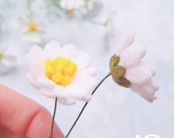 White felt daisies, (set of 6 stems) artificial flowers , felt flowers