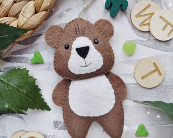 Felt grizzly bear, brown bear, Forest creatures, woodland nursery decor, woodland baby mobile, forest friends.