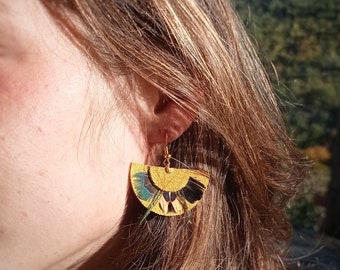 boucles d'oreilles éventail cuir jaune moutarde et plumes de faisan