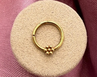 Daisy Septum Daith Piercing Hoop Solid 18ct gold