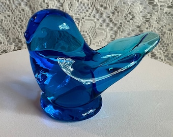 BLUEBIRD OF HAPPINESS 1996 Leo Ward Signed Turquoise Art Glass 2.75 Inches Tall Collectible Figurine Home Decor Rare Fun Cute Gift Ex Cond