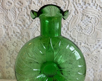 GREEN SUNFLOWER VASE Rare Ex Cond Clevenger Bros Window Glass Vintage Retro Collector Bottle Fun Translucent Handblown Home Decor Vessel