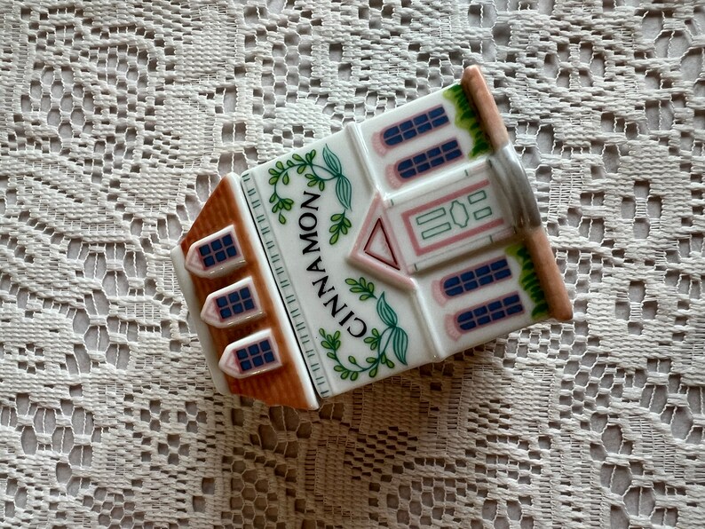 LENNOX SPICE VILLAGE Cinnamon House with Orange Roof Rare White Porcelain 1989 Spice Village Collection Item Collector Gift image 10