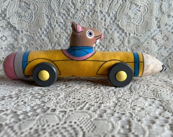 RICHARD SCARRY MOUSE Rare Plush Plastic Car Vintage Ex Cond 1992 Collector Item Nostalgic Collectible Sturdy One Piece The Toy Works usa