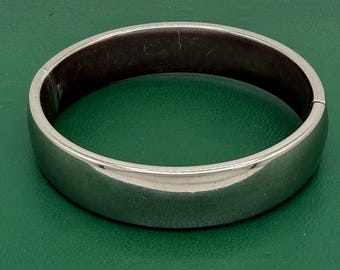 Vintage Crafmere Sterling Silver Puffy Bangle Bracelet Hinged Button Clasp Unengraved Blank Engravable 30.2g 7.25 Inch Wrist Estate Jewelry
