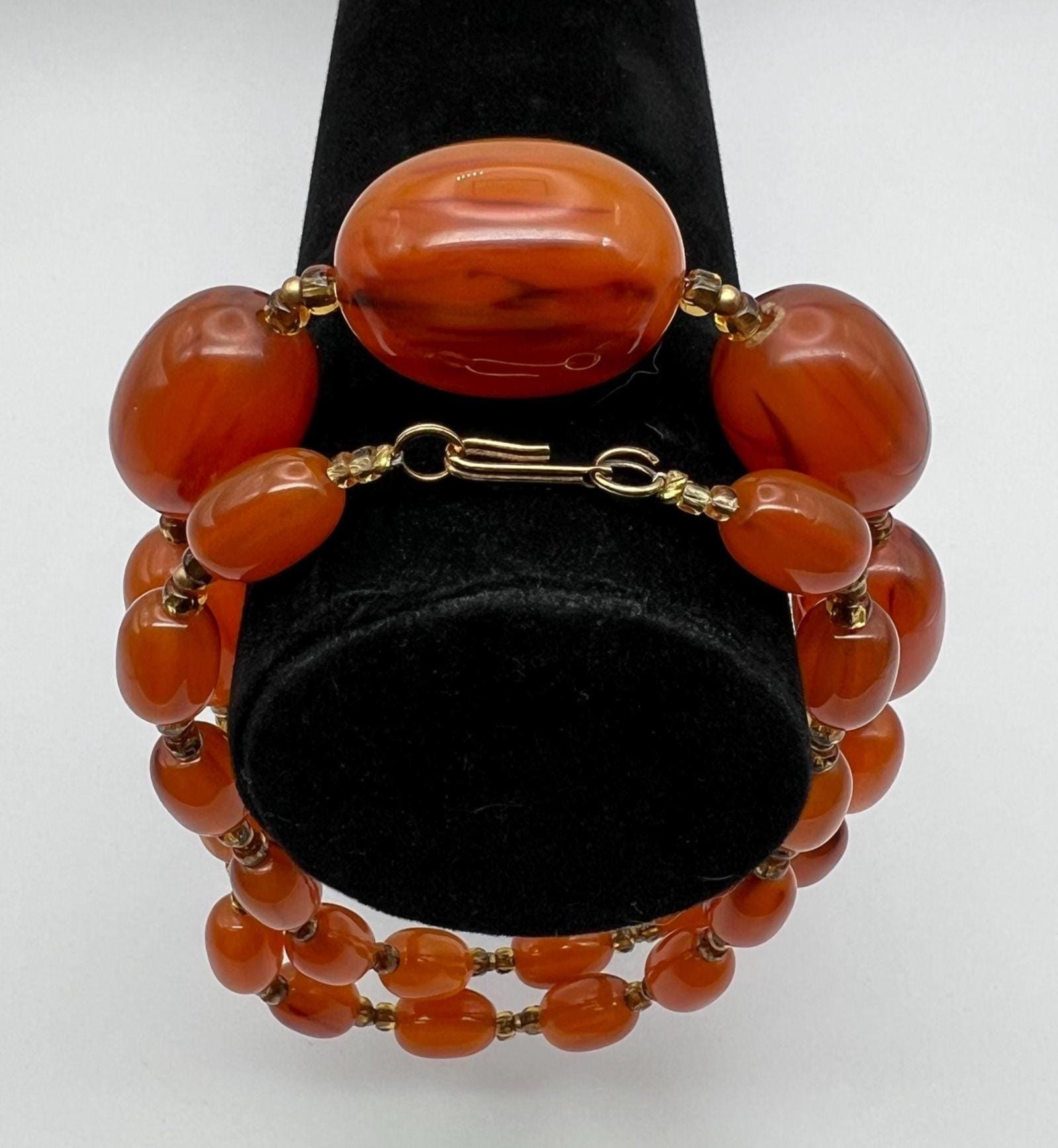 VINTAGE BAKELITE NECKLACE Marbled Deep Amber Chunky Graduated