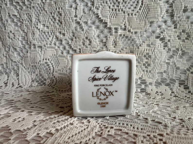 LENNOX SPICE VILLAGE Cinnamon House with Orange Roof Rare White Porcelain 1989 Spice Village Collection Item Collector Gift image 6